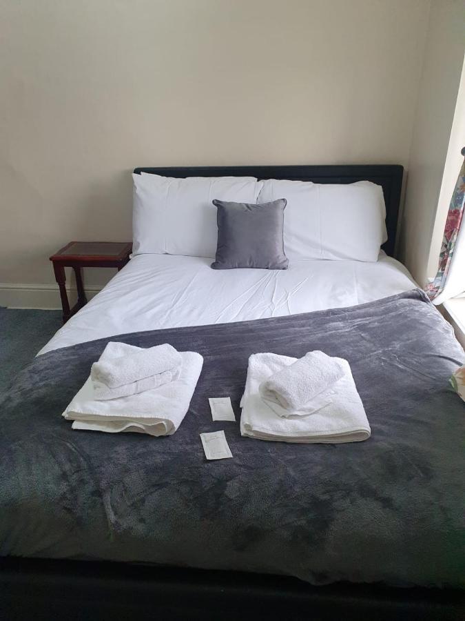 House In The Heart Of Valleys Apartment Ebbw Vale Ngoại thất bức ảnh